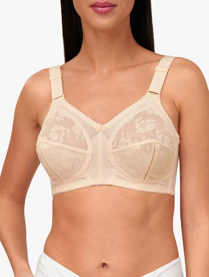 Pack of 2 Triumph Doreen world leading bra (65%off Free shipping)❤️