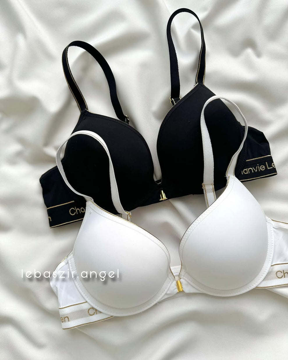 Desire Premium Quality front buckle Double padded underwire bra ❤️