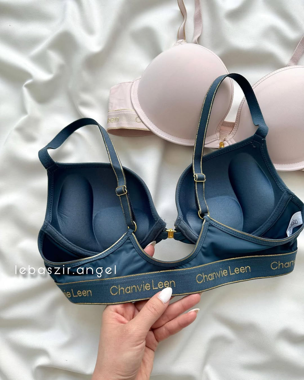 Desire Premium Quality front buckle Double padded underwire bra ❤️